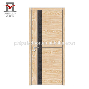PHIPULO usou a porta de madeira interior contínua
